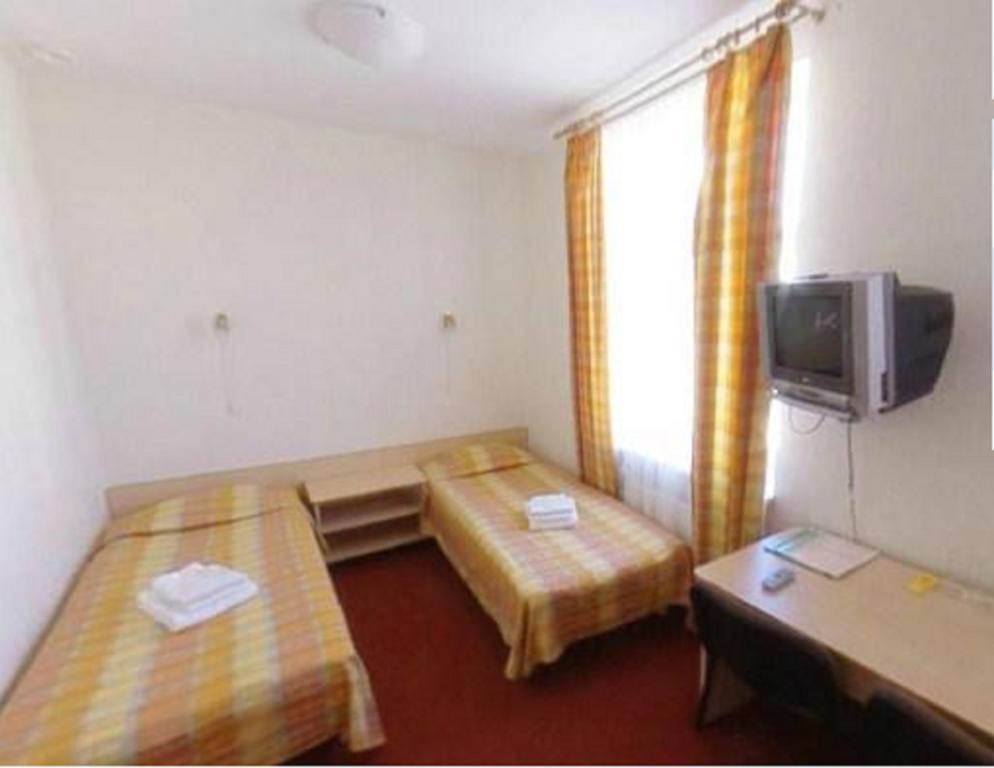 Hotel Krunk Sillamae Bagian luar foto